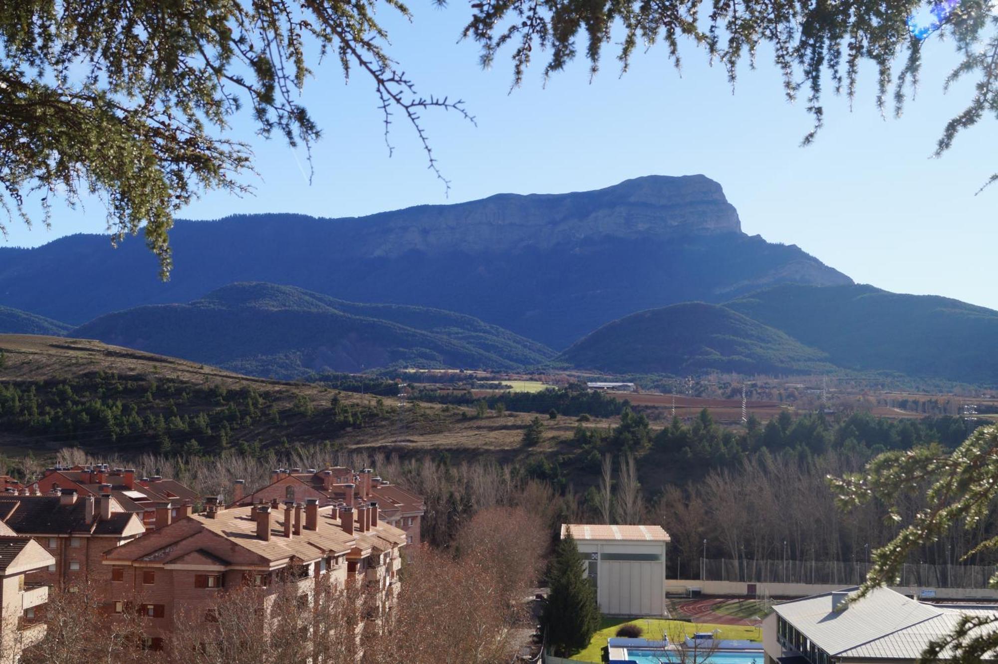 Casa Aspe Jaca Apartment Екстериор снимка